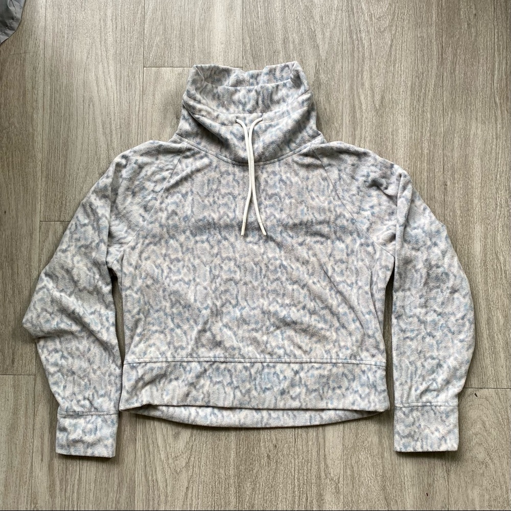 mock neck cropped hoodie
